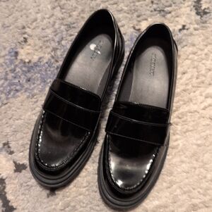 Old Navy Shiny Black Platform Flats